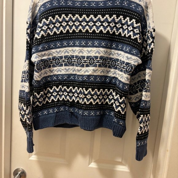 Cute Fair Isle Sweater - Blue and White - Picture 2 of 3